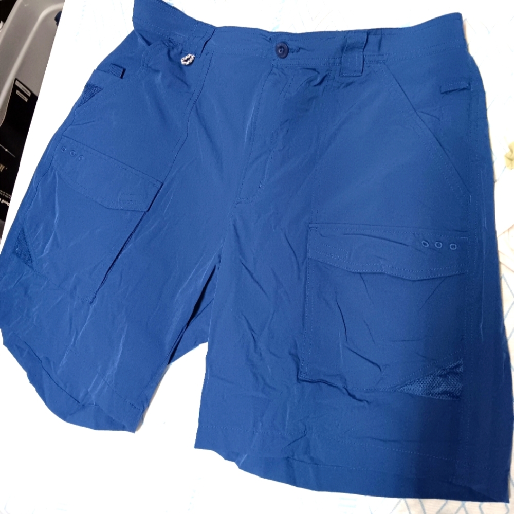 Men's Columbia shorts size large